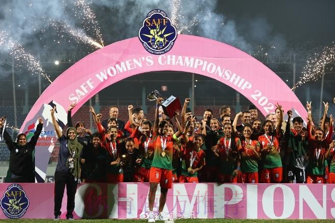 摩洛哥足协正准备盛大仪式 欢迎迪亚斯加入国家队 摩洛哥足协正准备盛大仪式 欢迎迪亚斯加入国家队